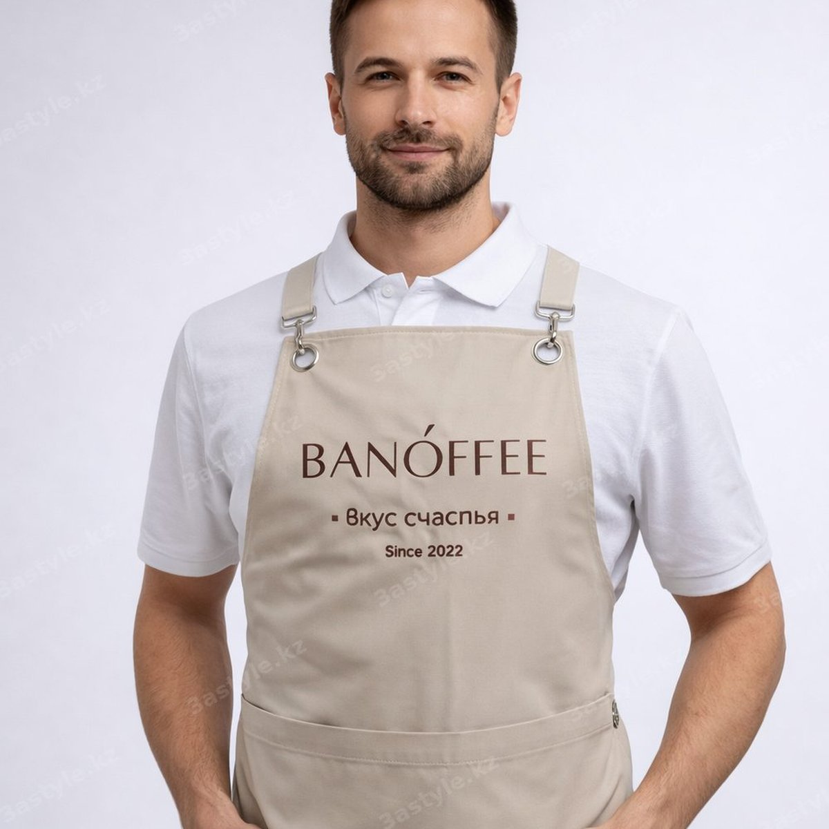 Фартук для кафе с вышитым логотипом BANOFFEE